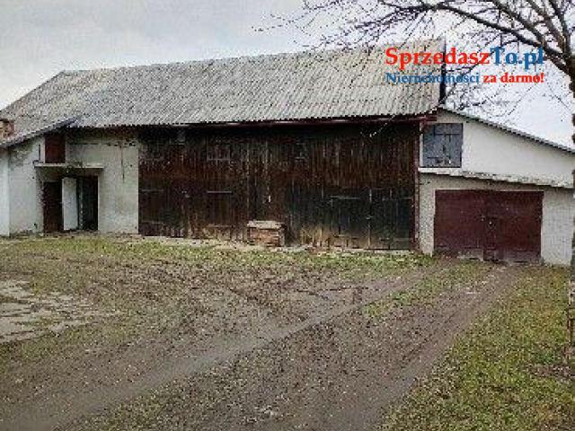 Nieruchomość gruntowa z budynkami