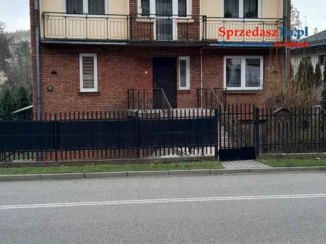 Dom murowany piętrowy