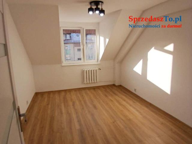 Sprzedam przestronne mieszkanie - 6