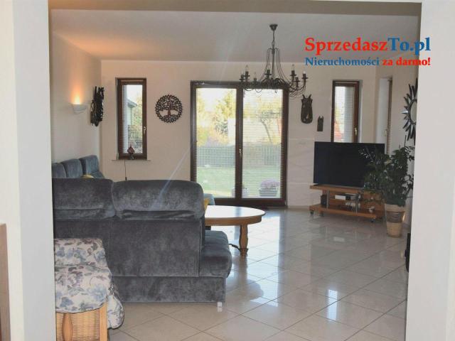 Dom na sprzedaż-Gniezno z zabudowaniami pod działalność - 6