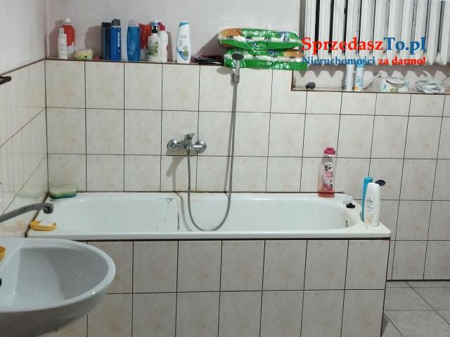 Dom z zabudowaniami gospodarczymi - 14